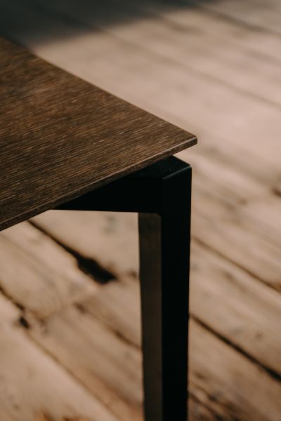 Flux M Arbeitstisch Bürotisch im Detail