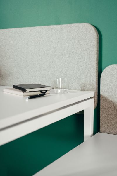 Flux Pinnwand Bueromoebel Tisch Sichtschutz Privatsphaere Neudoerfler