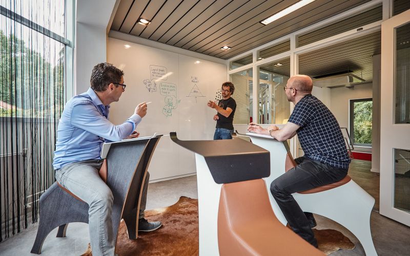 Lande Toro Sitzmoebel Bueromoebel Stuhl Tisch Meeting Neudoerfler