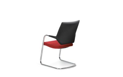 Sedus quarterback cantilever chair for visitors
