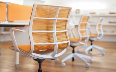 Sedus se:joy orange Armlehnen weißes Gestellt Rollen