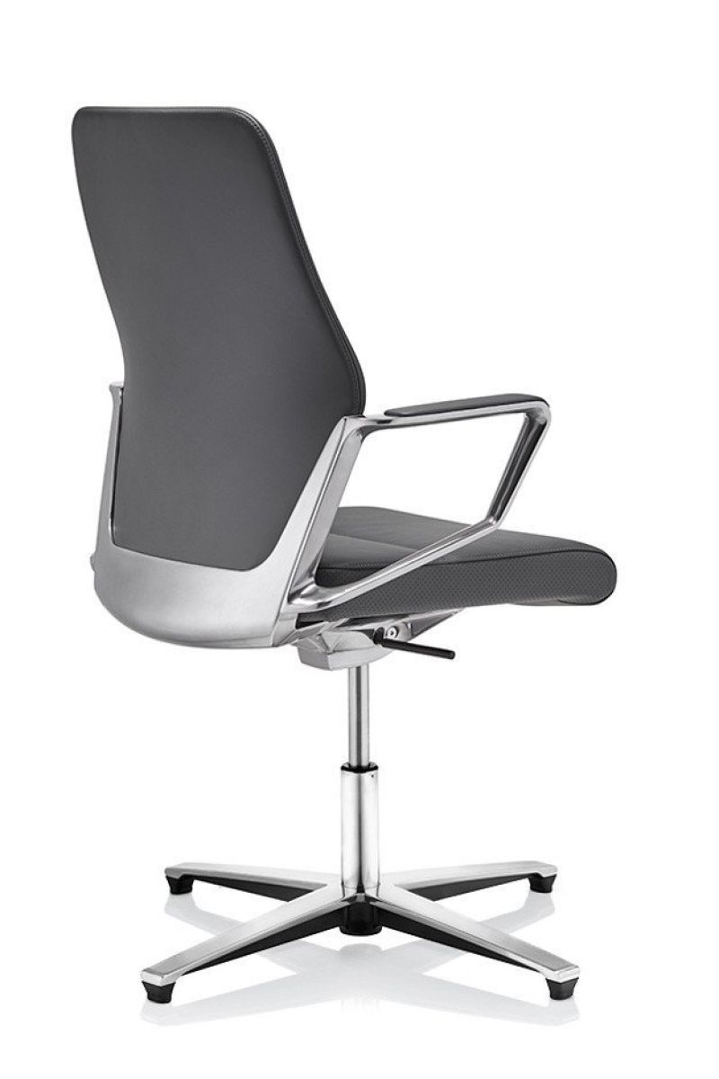 ZÜCO Signo Besprechungsstuhl schwarz mit Armlehnen und hoher Rückenlehne Neudoerfler