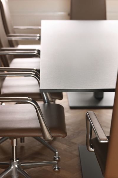 Planmoebel Direction M Besprechungstisch Hochwertig Bueromoebel Neudoerfler