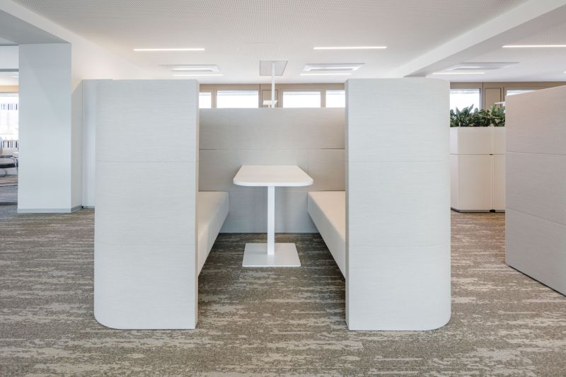 Bank burgenland besprechungskoje meeting loungemoebel bueroeinrichtung neudoerfler