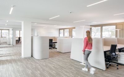 Bank burgenland projekt arbeitsplaetze einhausungen privatsphaere bueromoebel neudoerfler