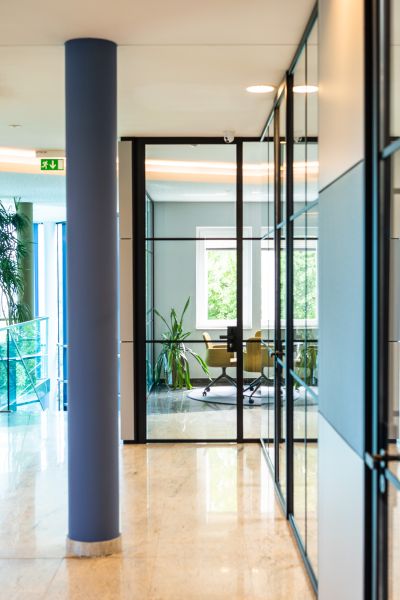 Wograndl trennwand bueromoebel neudoerfler 02