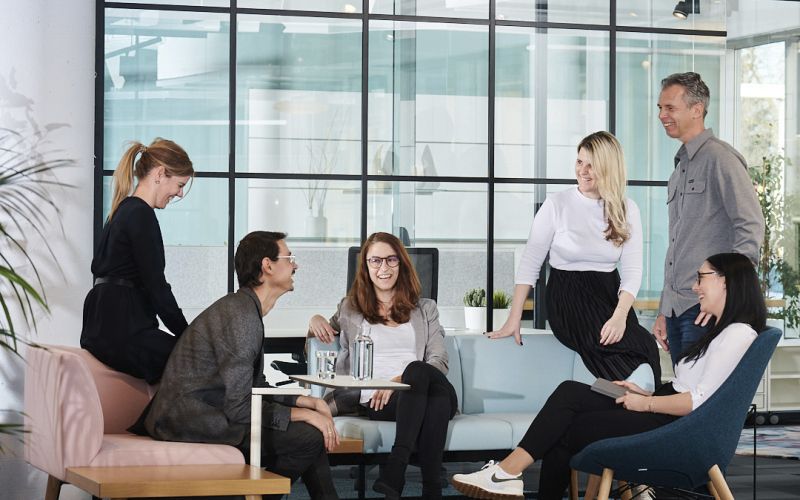 Team mitarbeiter bueromoebel neudoerfler